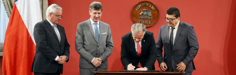 Chile y países de América firman compromiso para trabajar materias sobre envejecimiento