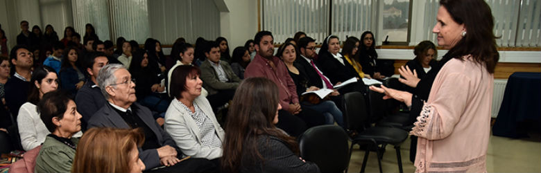 Experta apuesta por dos métodos para que un colegio sea “disciplinado”: punitivo y formativo