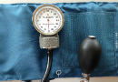 Prevenir y tratar la presión arterial en el adulto mayor