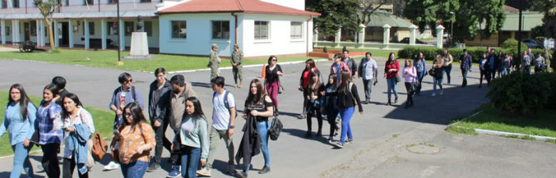 Estudiantes de Derecho USS Concepción visitaron el Regimiento N°6 Chacabuco