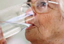 La importancia de la hidratación en el adulto mayor