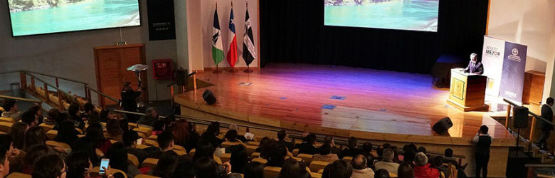 Apec Ciudadano abordó desafíos de una vejez activa en U. San Sebastián sede De La Patagonia
